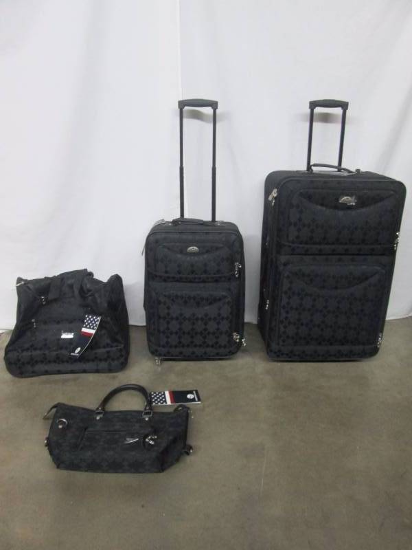 American Flyer Argyle Jacquard Luggage Set