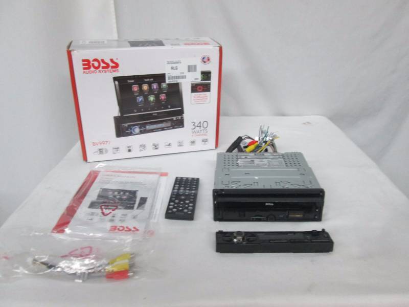 Boss DVD Multimedia Car Stereo w 7 Touch Screen