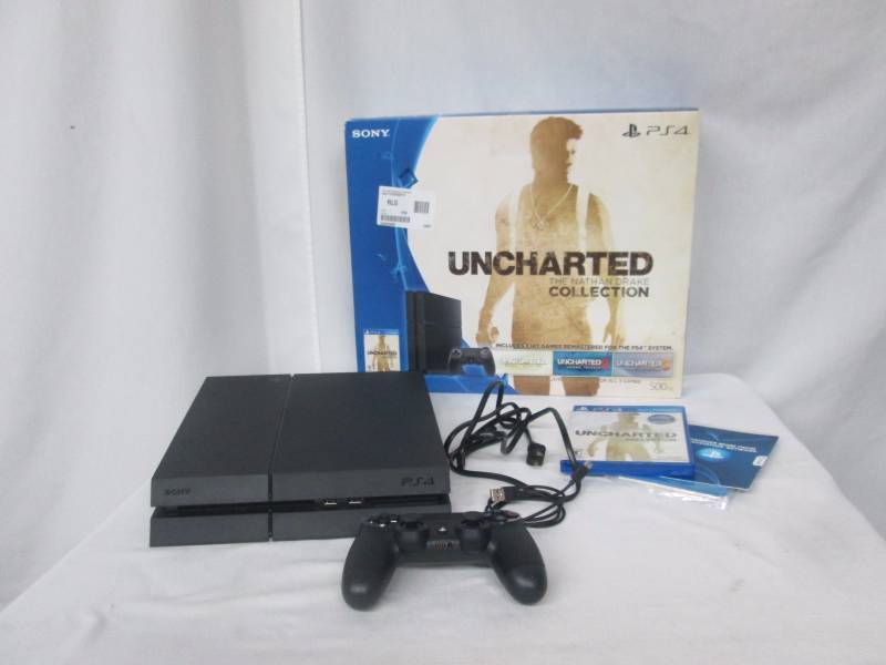 Sony Playstation 4 500GB Console with Uncharted