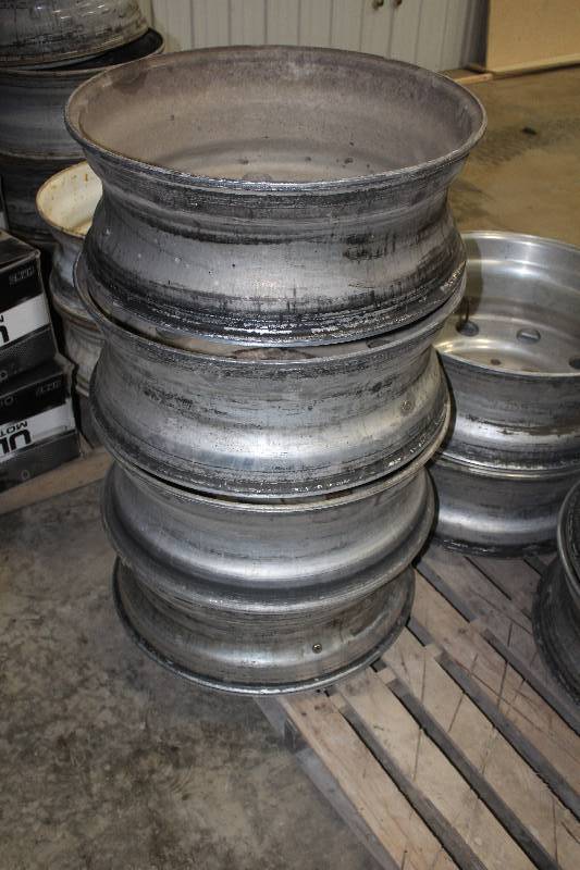 Lot of (4) 24.5 Commercial Truck Wheels