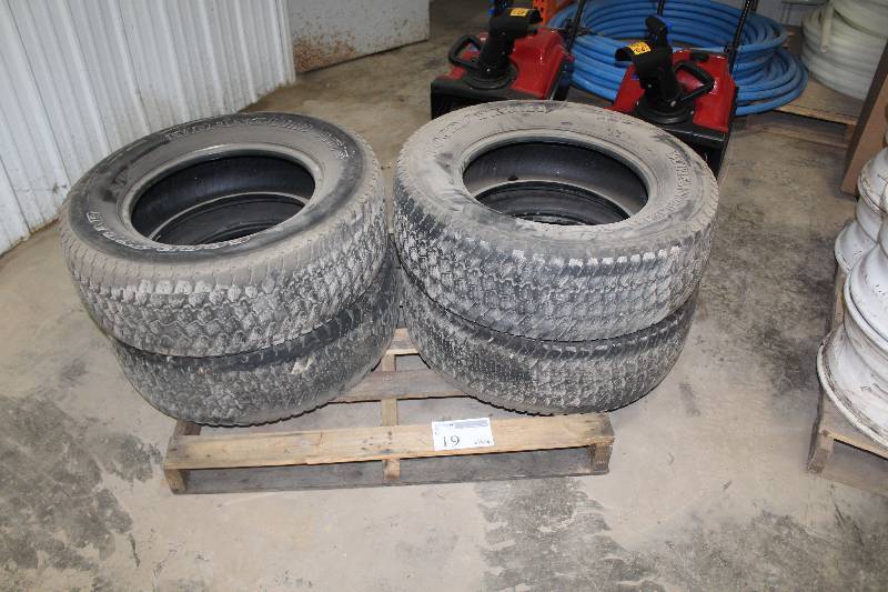 Lot of (4) Wrangler ATS LT27565R18 Tires