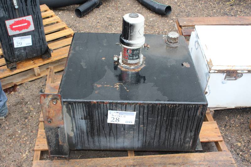 Hydraulic Fluid Tank w Graco Air-Powered Pump