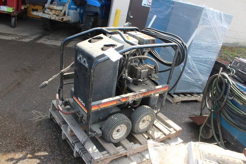 lot 25 image: Mi-T-M Gasoline Series Pressure Washer