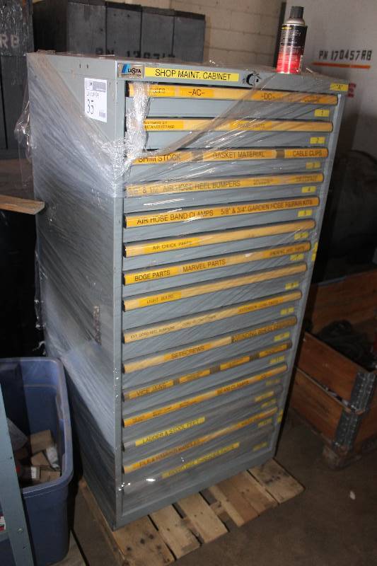 lot 35 image: Lista 15-Tray Parts Chest
