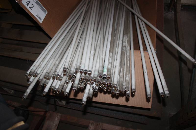 lot 42 image: Lot of Sylvania Pentron 54W 4100K Fluorescent Lights