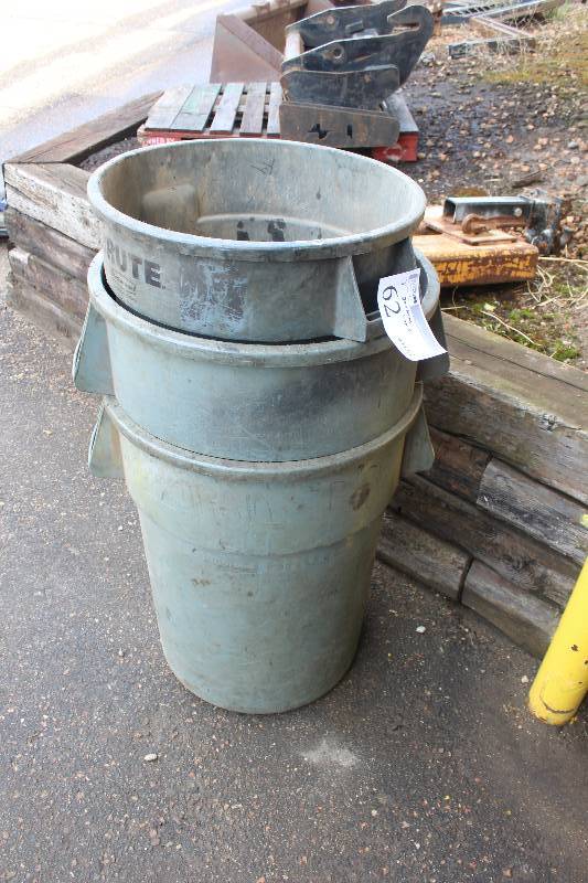 lot 62 image: Lot of (3) Shop Garbage Cans