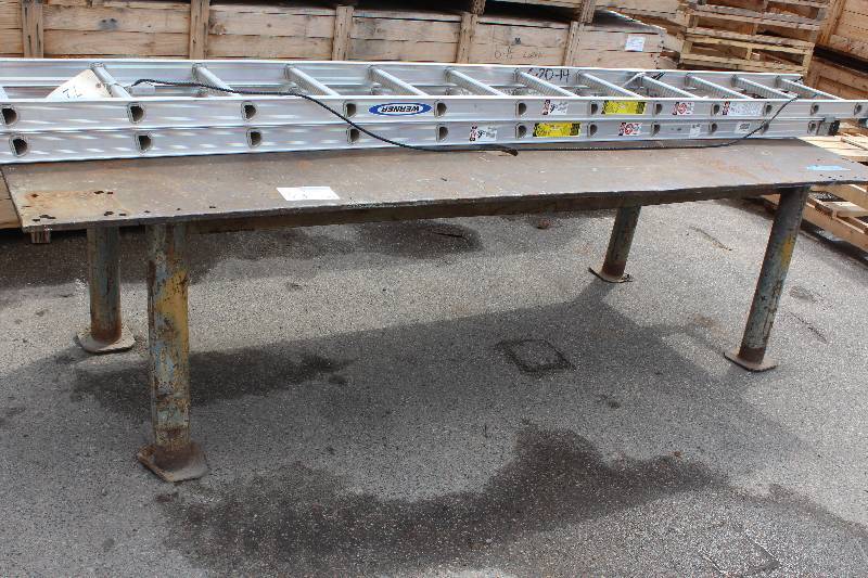 lot 73 image: Metal Shop Table