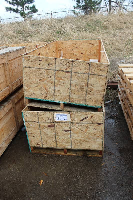 lot 81 image: Lot of (2) Open Top Wood Box