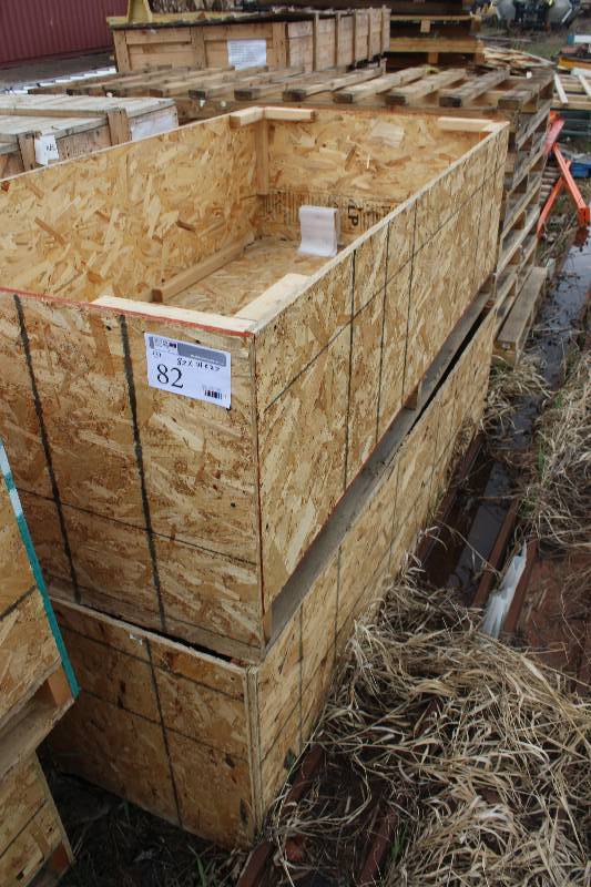 lot 82 image: Lot of (2) Open Top Wood Box