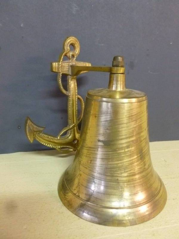 lot 20 image: Vintage Brass Bell