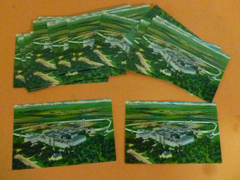 lot 32 image: Vintage Postcards