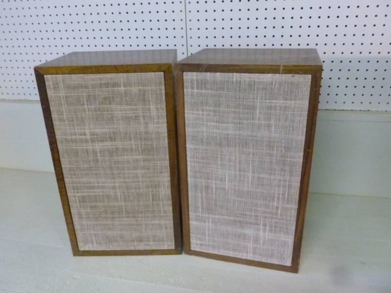 lot 54 image: Vintage Speakers