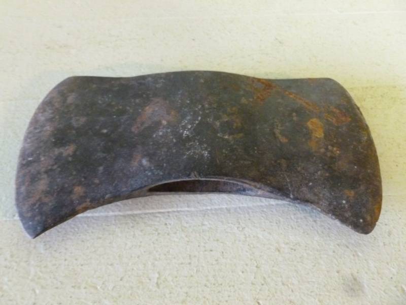 lot 73 image: Vintage Ax Head