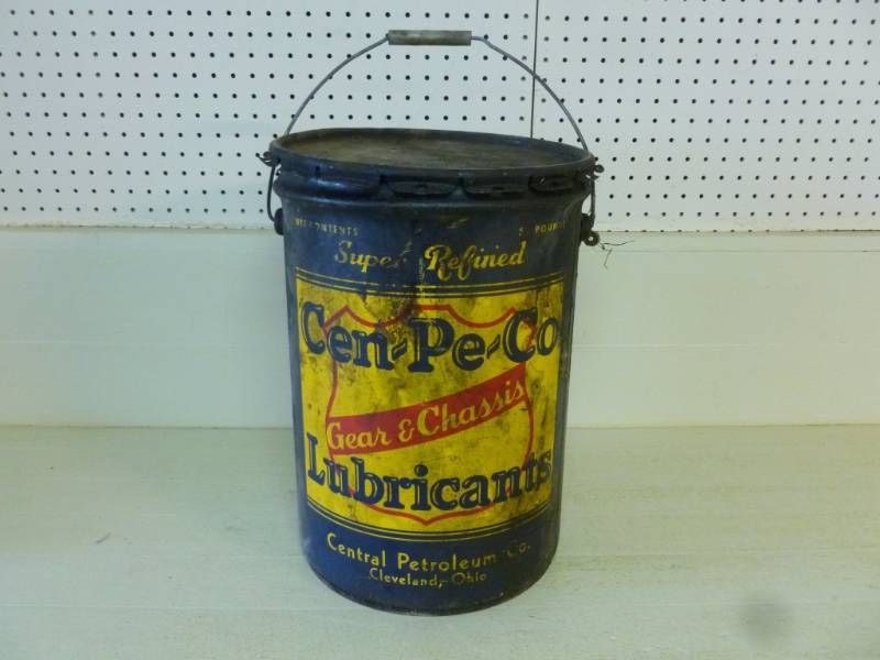 lot 111 image: Vintage Oil Can