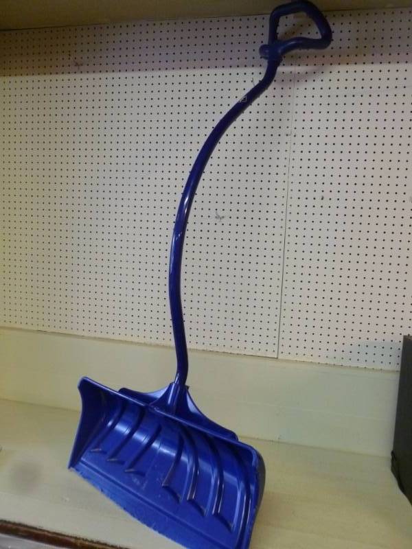 lot 113 image: Shovel