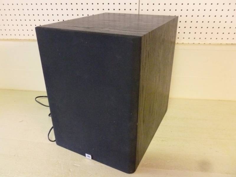 lot 116 image: JBL Speaker
