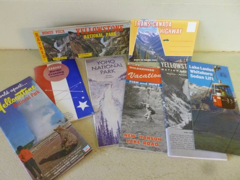 lot 142 image: Vintage Postcards