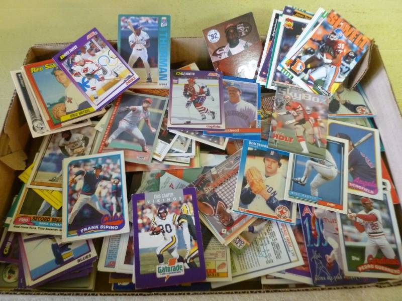 lot 184 image: Sports Cards