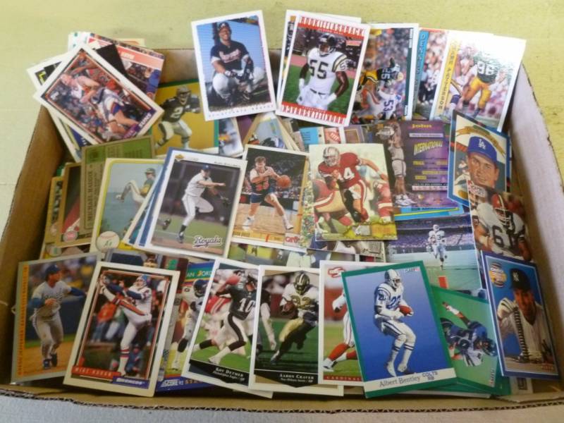 lot 189 image: Sports Cards