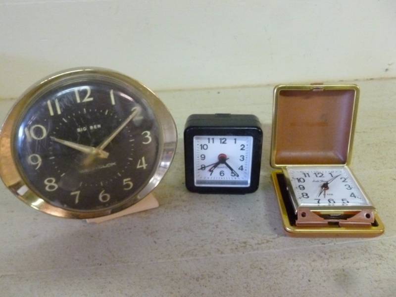 lot 213 image: Clocks