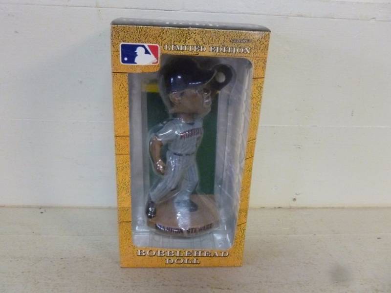 lot 224 image: Sports Collectible