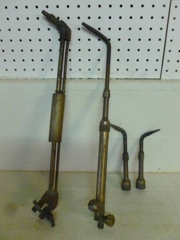 lot 233 image: Cutting Torch Head