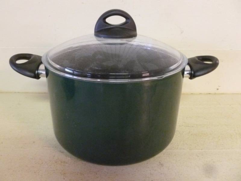 lot 246 image: Kitchen