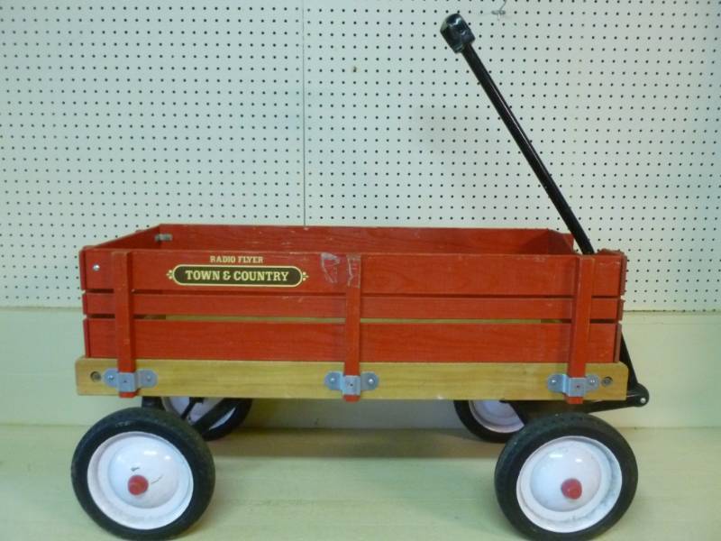 lot 273 image: Radio Flyer Wagon