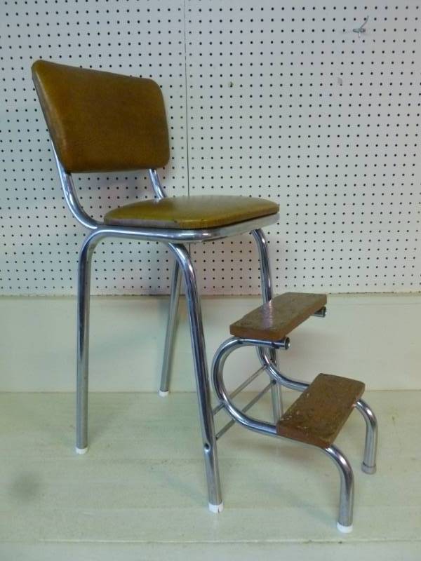 lot 274 image: Vintage Kitchen Stool