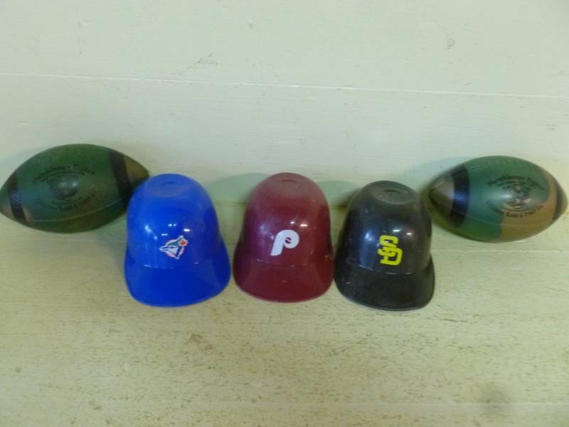 lot 286 image: Sports Collectible