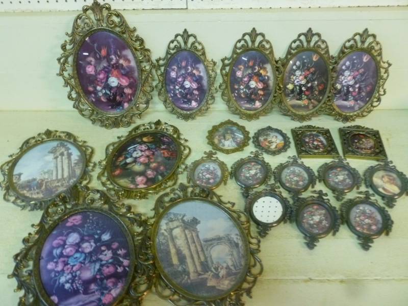 lot 294 image: Vintage Decorative