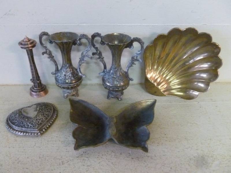 lot 300 image: Cast Brass