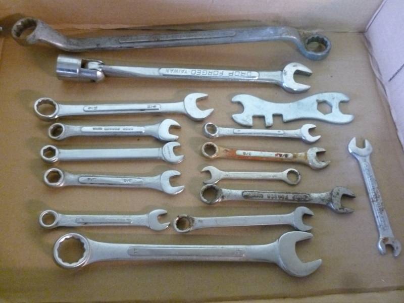 lot 308 image: Tools