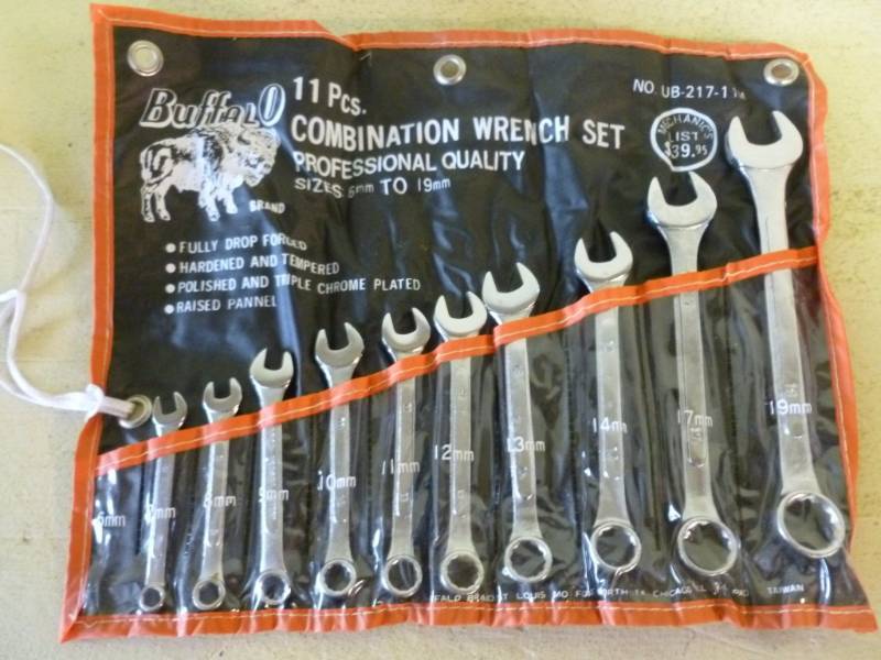 lot 317 image: Tool Set