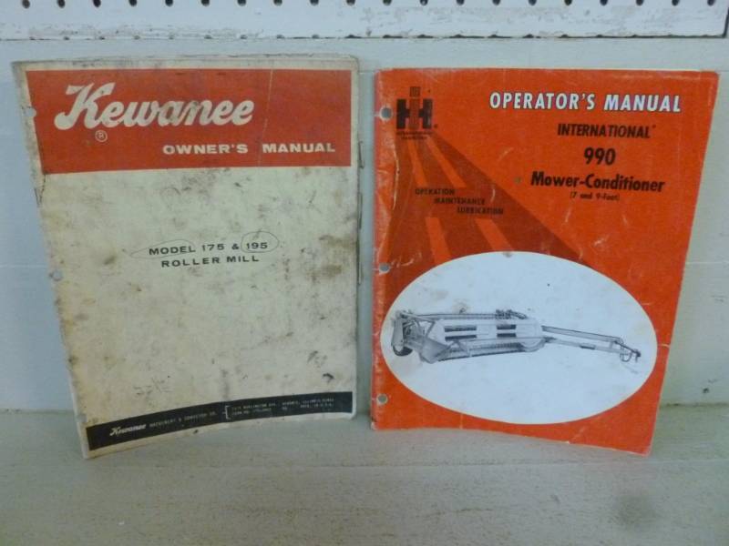 lot 324 image: Vintage Manual