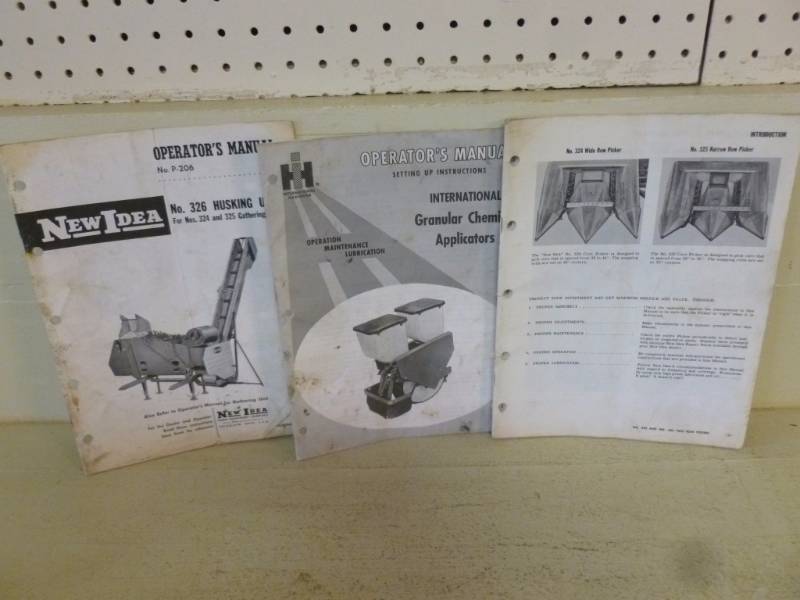 lot 325 image: Vintage Manual