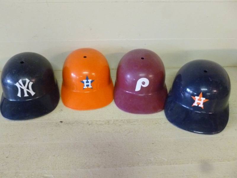 lot 338 image: Sports Collectible