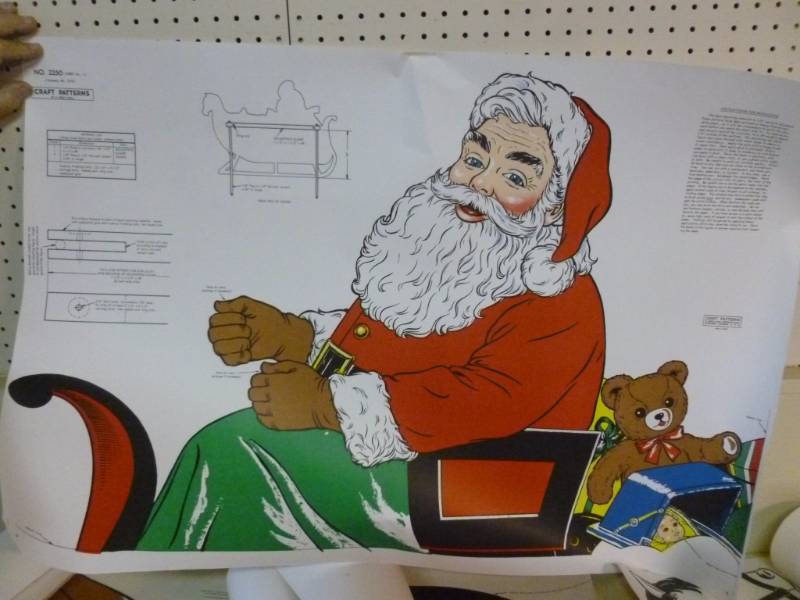 lot 361 image: Vintage Plywood Craft Patterns