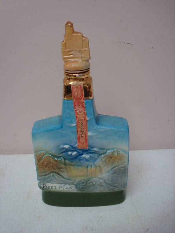 lot 4 image: Colorado Springs Decanter