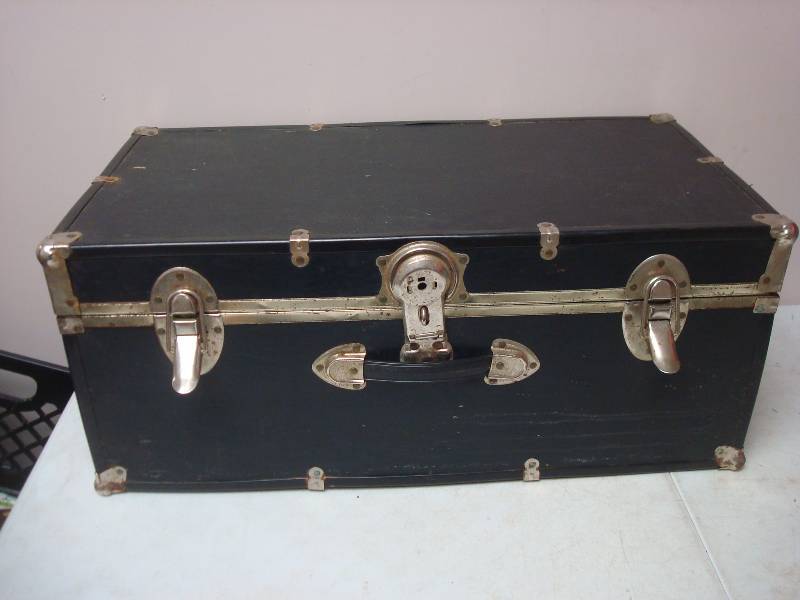 lot 22 image: Trunk Footlocker, Used, Shows Wear, Some Rust
