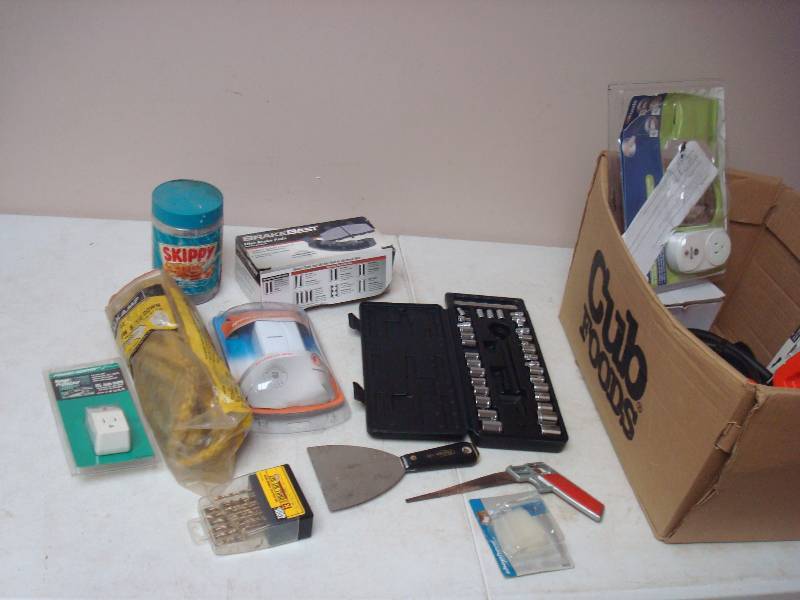 lot 30 image: Box With Some Tools And Hardware
