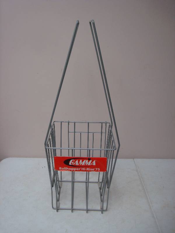 lot 48 image: Ball Hopper Cage
