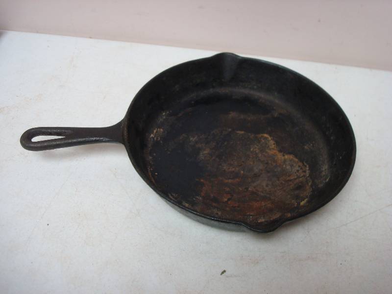 lot 76 image: Cast Iron Pan, Used, Shows Wear