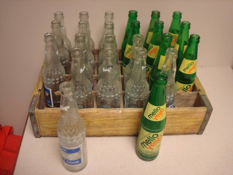 lot 85 image: Coke Crate With Some Bottles