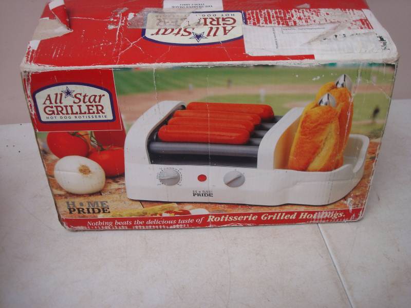 lot 100 image: Hot Dog Griller Machine, Never Used