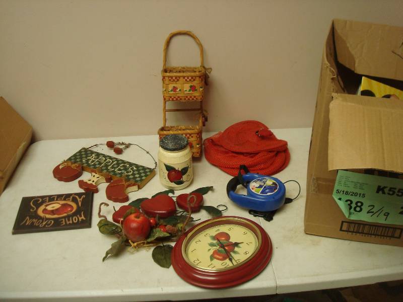 lot 114 image: Box Of Mixed Items, Some Apple Decor