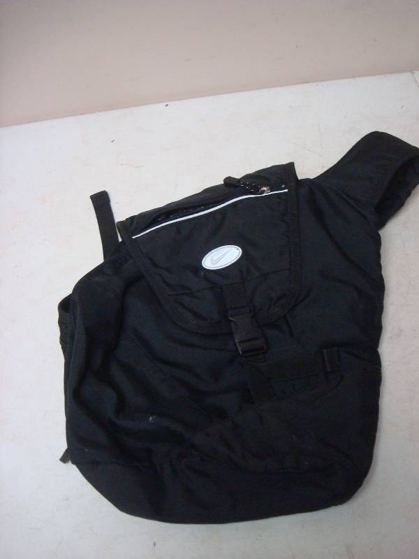 lot 116 image: Nike Shoulder Strap Back Pack