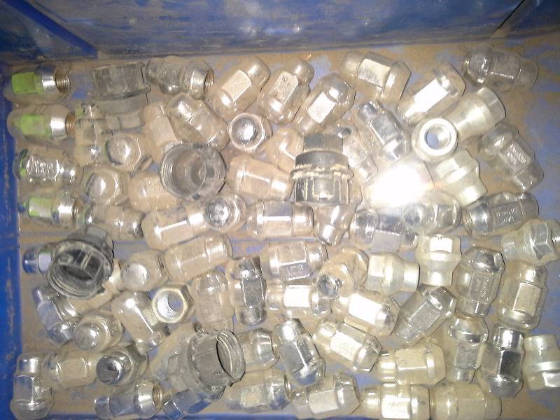 Lugs Nuts