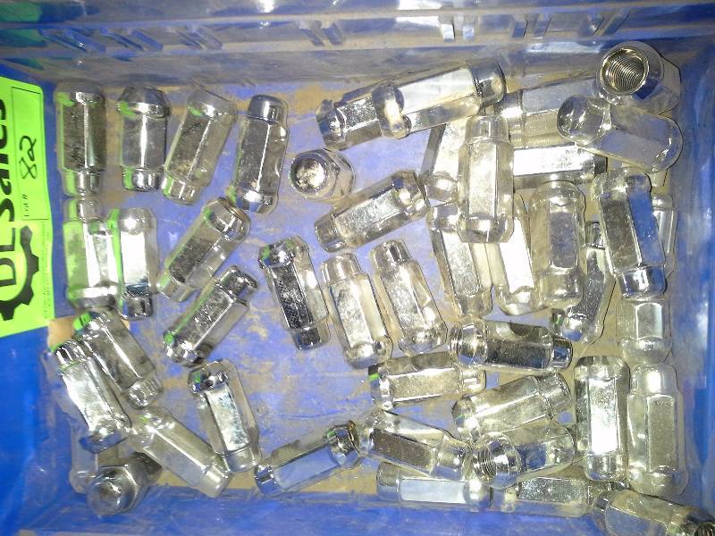 Lugs Nuts