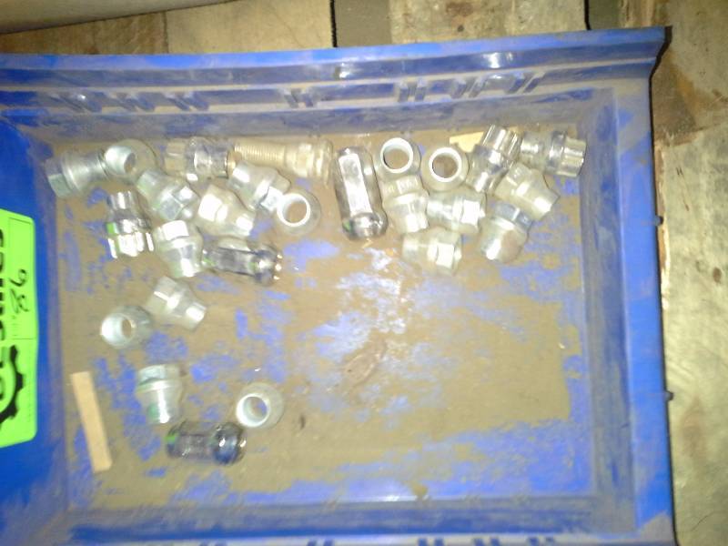 Lugs Nuts